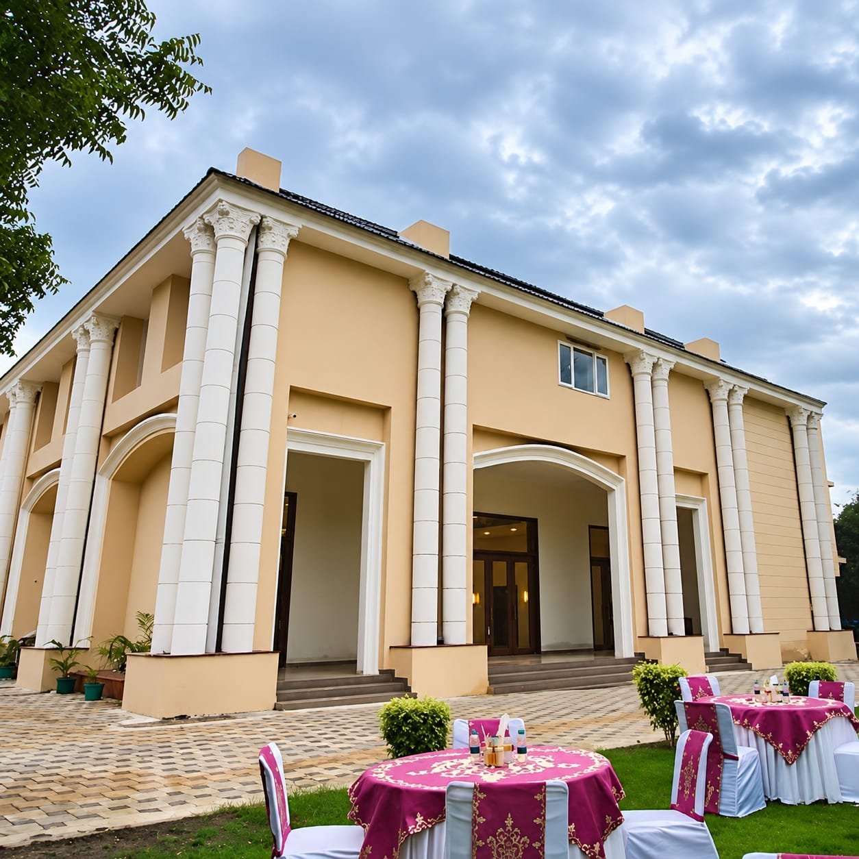 Safal Retreat