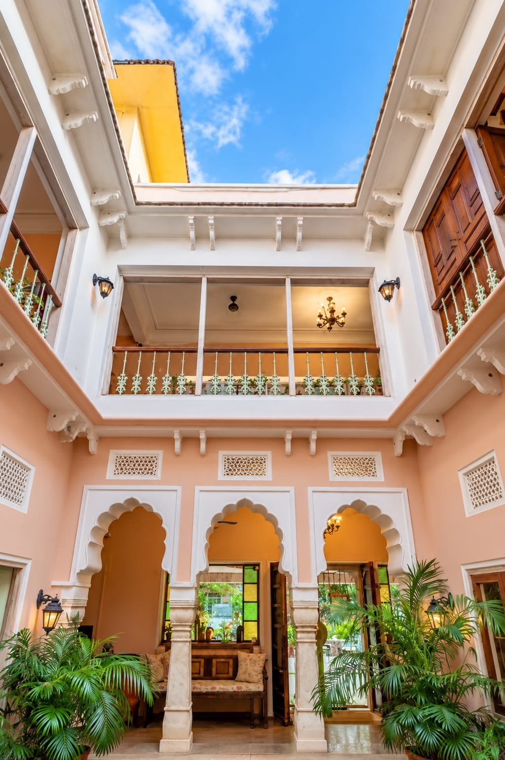 Mukam at kanak vilas