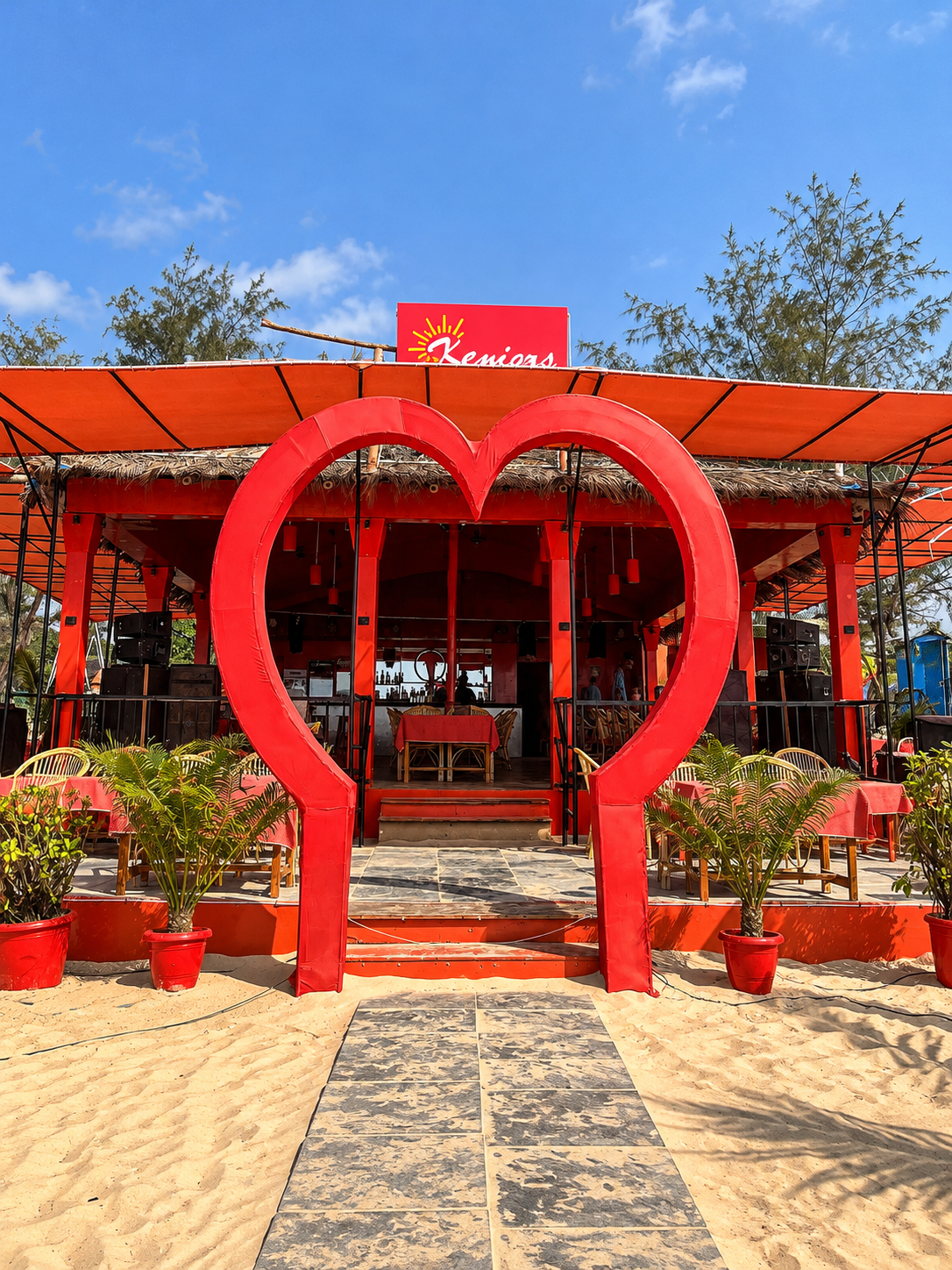 Xavier's Beach Café