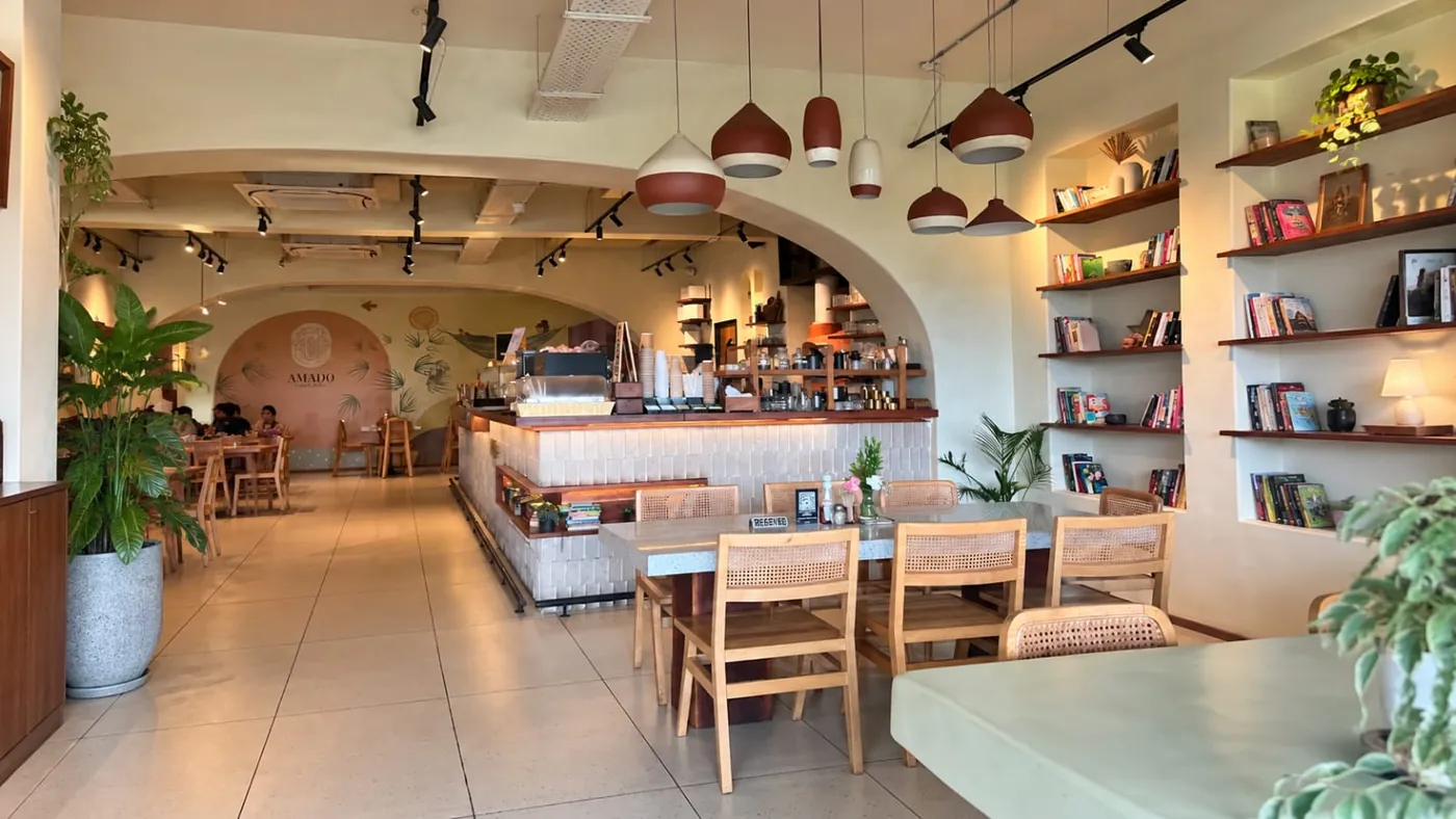 Cafe Amado ambience